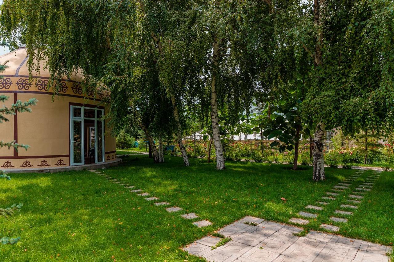 Gоlden Dragon Villa Hotel Bishkek Exterior foto